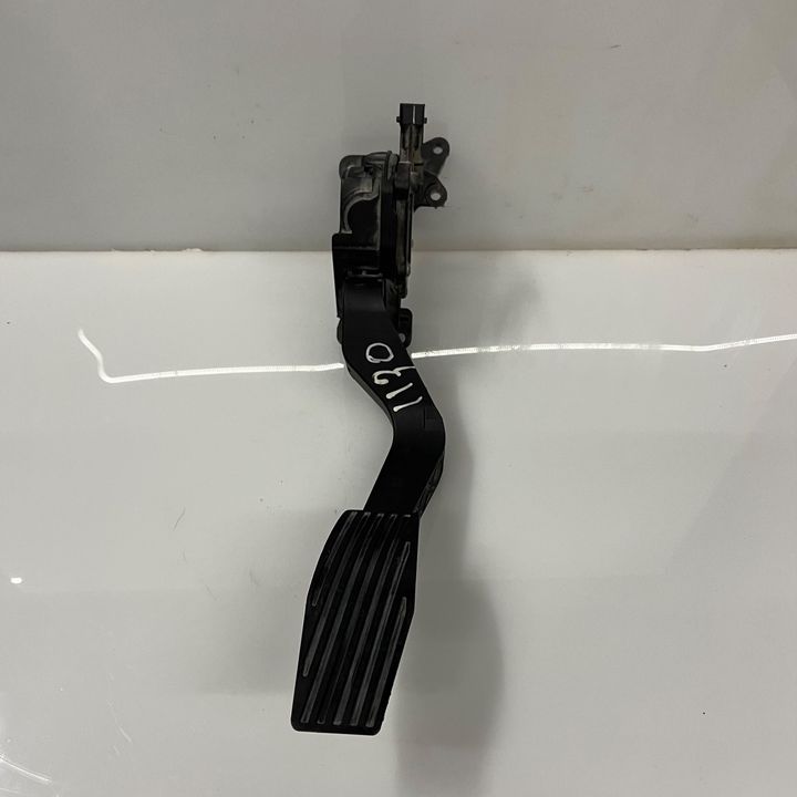 Accelerator pedal - 2018 Jeep Compass Longitude