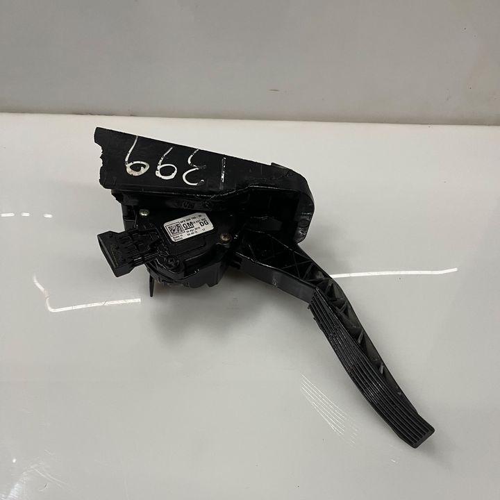 Accelerator pedal - 2015 Chevrolet Impala