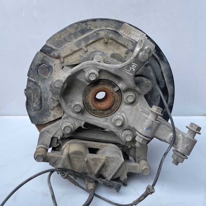 Complete Hub Assembly(LHF) - 2013 Ford Explorer