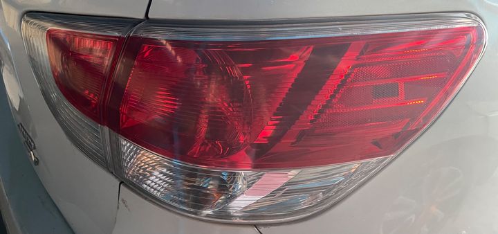 Tail Light (RH) - 2013 Nissan Pathfinder