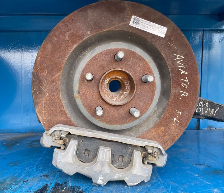 Complete Hub Assembly(LHF) - 2022 Lincoln Aviator Reserve