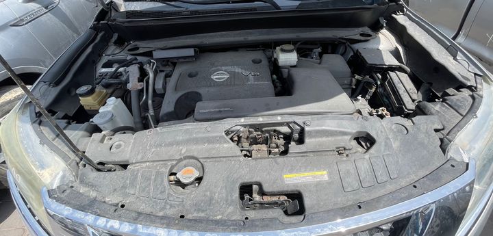 Engine - 2014 Nissan Pathfinder SE 3.5i