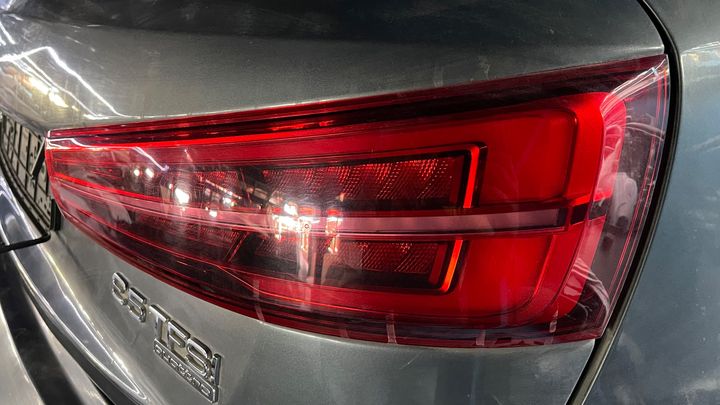 Tail Light (RH) - 2016 Audi Q3