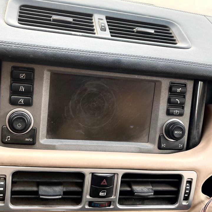 Info-gps-tv screen - 2011 Land Rover RANGE ROVER SPORT