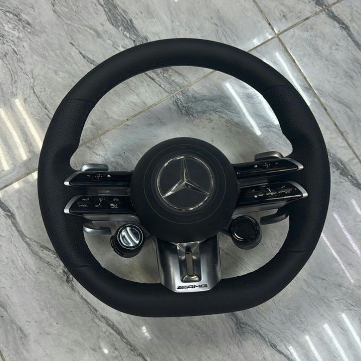 Mercedes-AMG Performance Steering Wheel