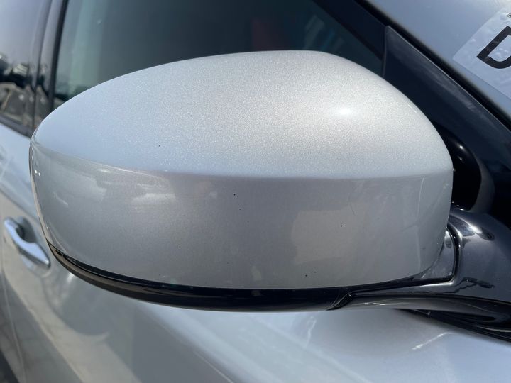 Side Mirror (RH) - 2014 Nissan Pathfinder SE 3.5i