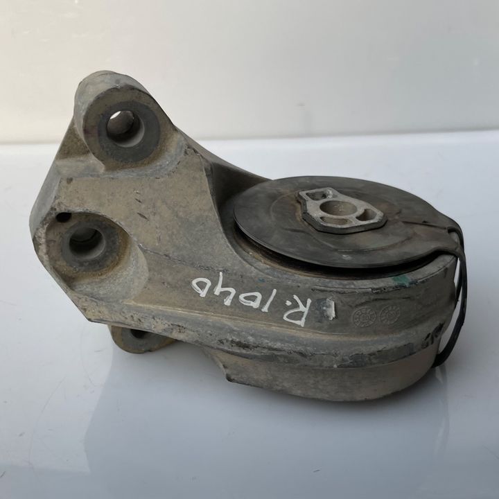 Mount (Gear) - 2010 GMC Terrain SLT