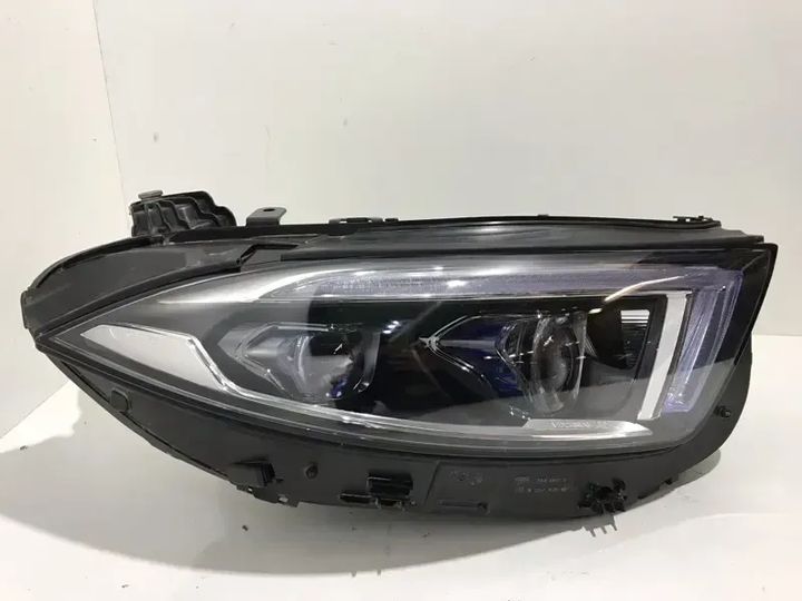 a2579061900   headlight