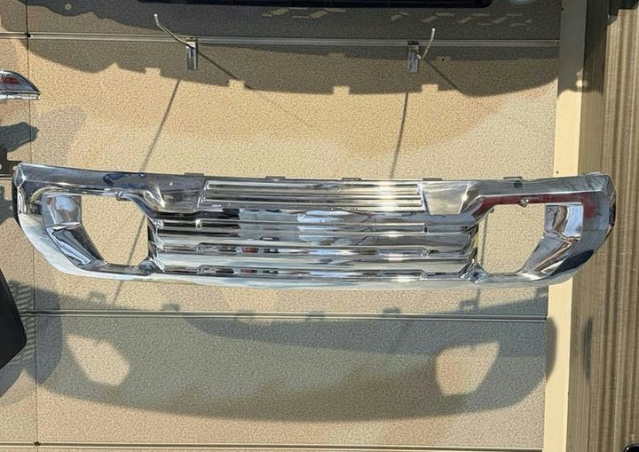 GMC SIERRA - Front Bumper Lower Chrome