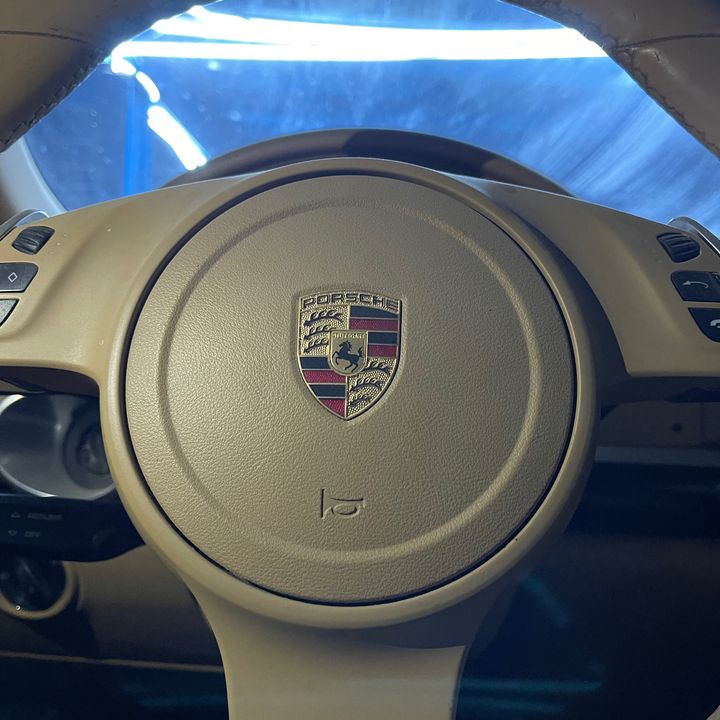 Airbag (Steering) - 2011 Porsche Cayenne S