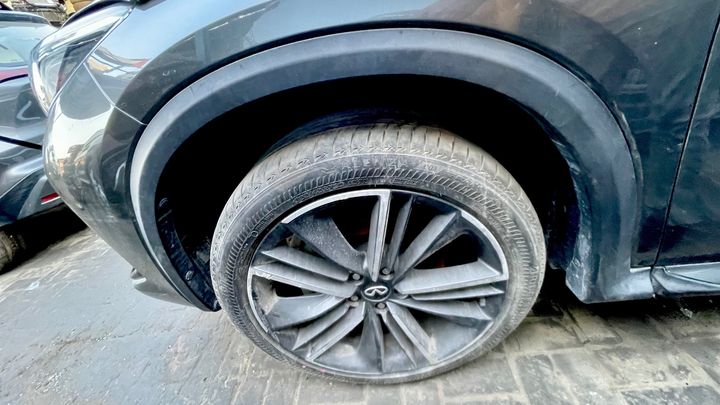 Fender moulding (LHF) - 2023 Infiniti QX55