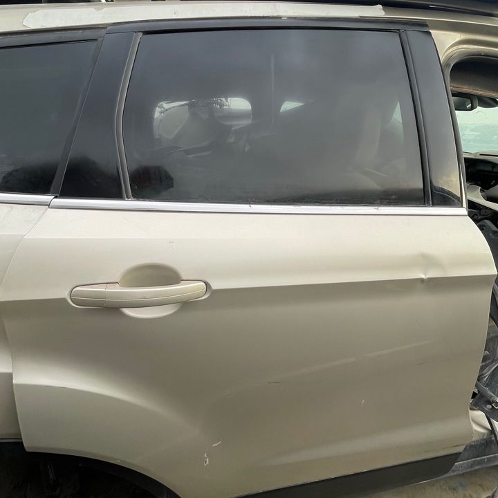 Door (RHB) - 2018 Ford Escape Titanium