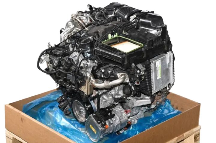 ENGINE BM654820 W206 4-Matic