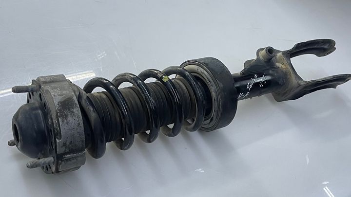 Shock Absorber (LHF) - 2011 Volkswagen Touareg