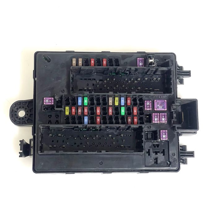 Fuse box - 2018 Chevrolet Traverse LS