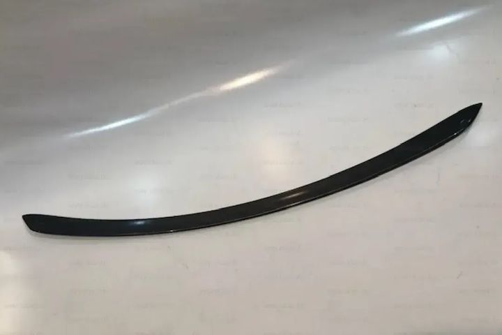 DICKY SPOILER - E CLASS
