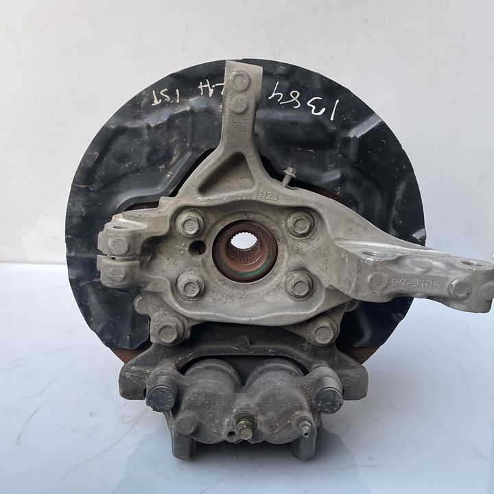 Complete Hub Assembly(LHF) - 2018 Lincoln Continental Livery