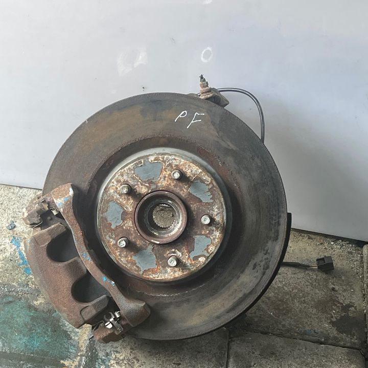 Hub - 2014 Nissan Pathfinder