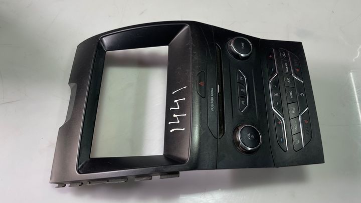 Dash panel - 2015 Ford Edge SEL