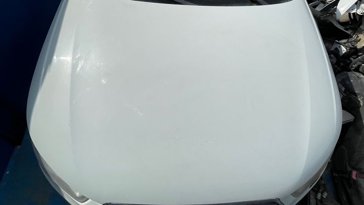 Hood/Bonnet - 2012 Audi A1