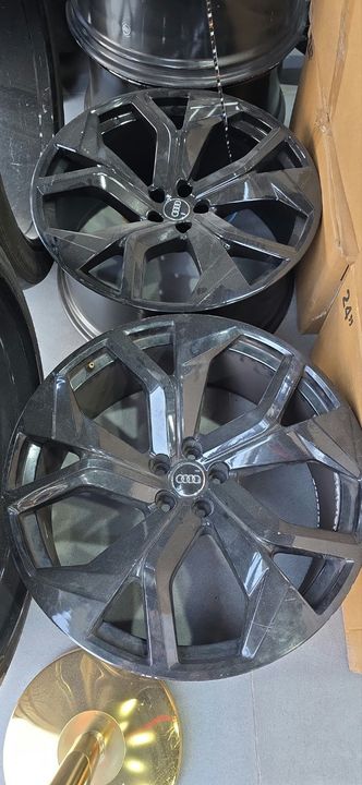 Audi 24-inch 5x112  Q8 original