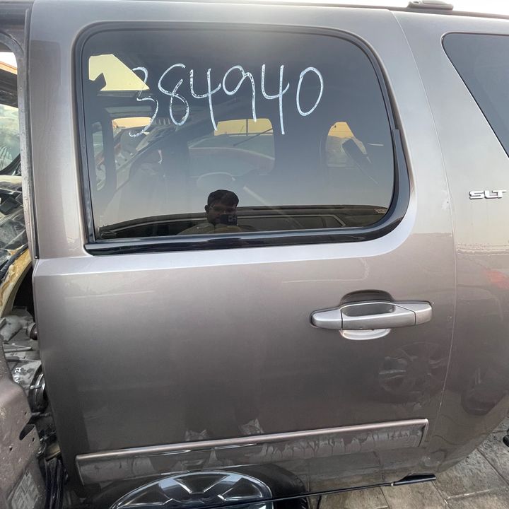 Door (LHB) - 2011 GMC Yukon XL SLT 1/2 ton