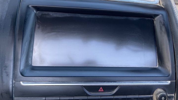 Info-gps-tv screen - 2018 Jaguar E-Pace