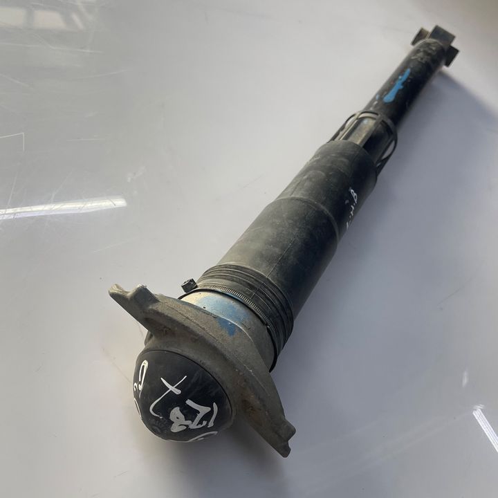 Shock Absober (LHB) - 2020 Audi Q3