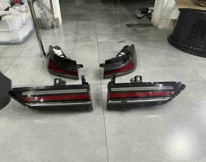 BMW G70 Taillights Set LH+RH