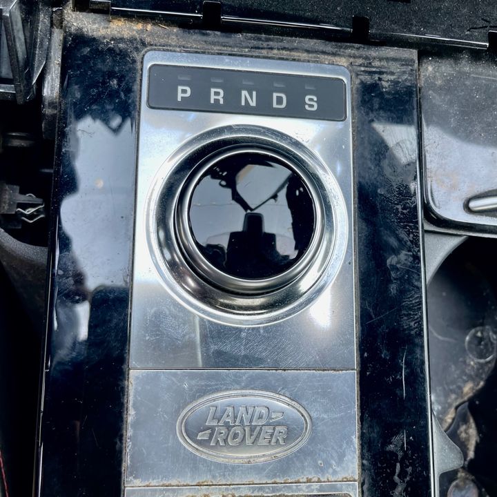 Gear Shift Knob(Automatic) - 2018 Land Rover DISCOVERY HSE Luxury