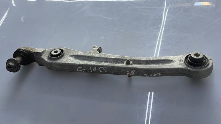 Lower Arm(LHF) - 2004 Audi A8