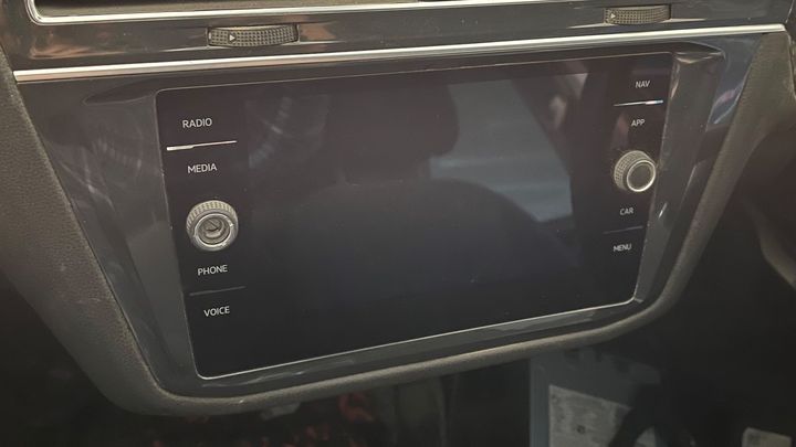 Info-gps-tv screen - 2020 Volkswagen Tiguan