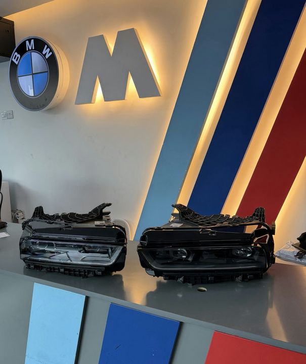 BMW G70 7 Series Set RH&LH Crystal Headlight