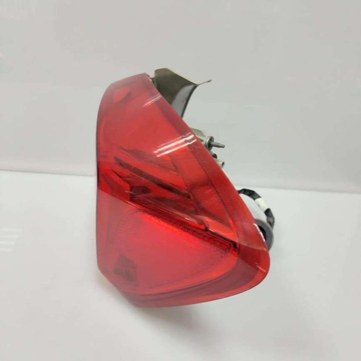 Tail Light (RH) - 2018 Chevrolet Cruze
