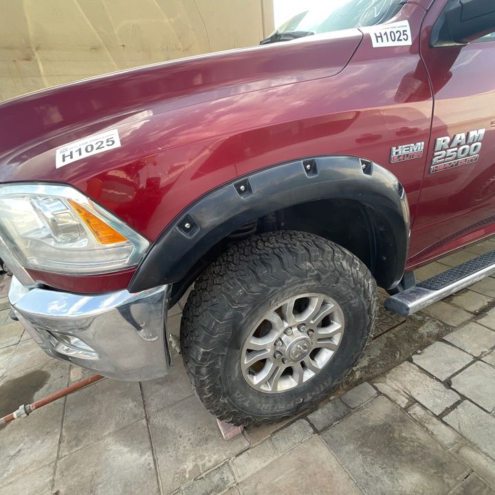 Fender (LHF) - 2015 RAM 2500 Laramie