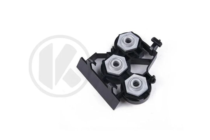 MOUNTING PLATE - Crossmember, left