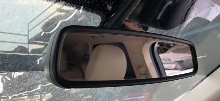 Rear view mirror - 2015 Lincoln MKC