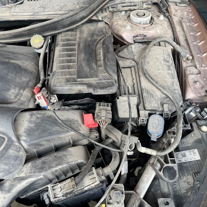 Engine - 2017 Infiniti QX30 2.0t