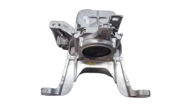 ENGINE MOUNT, Rep # A2472401600 C
