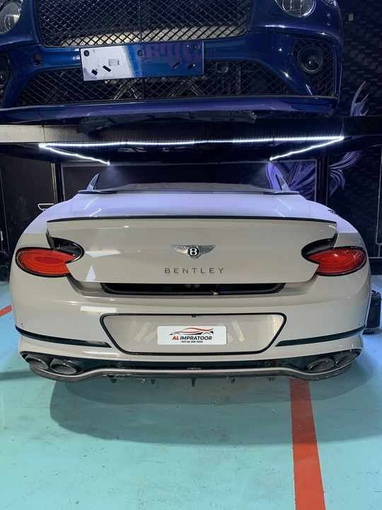 Bentley Continental GT Convertible- rear kit/ half cut