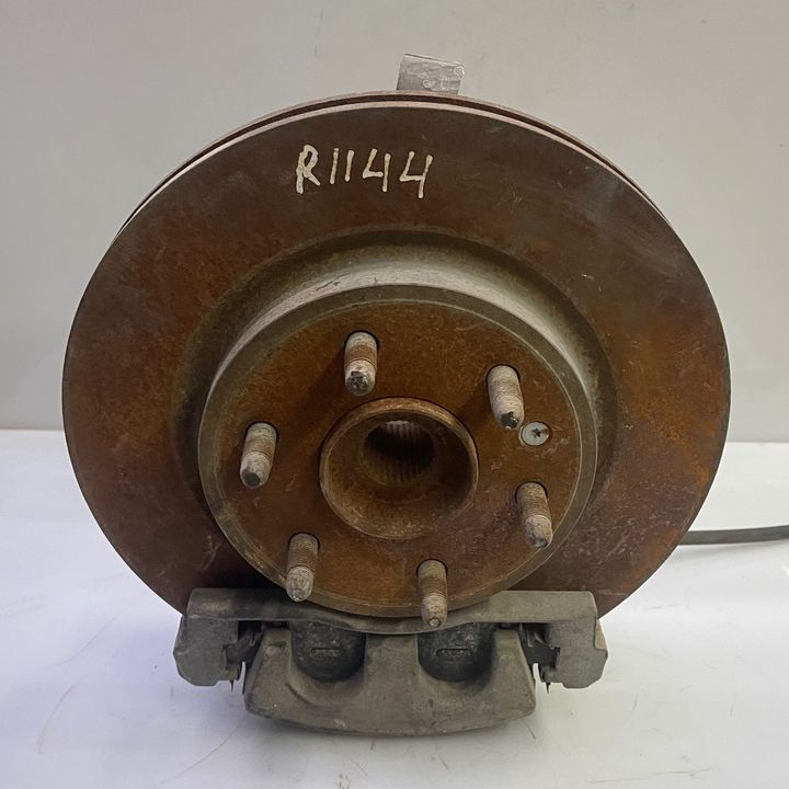 Complete Hub Assembly(RHF) - 2011 GMC Acadia