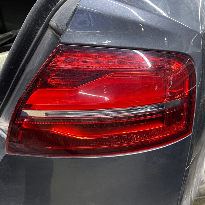 Tail Light (RH) - 2016 Audi A8