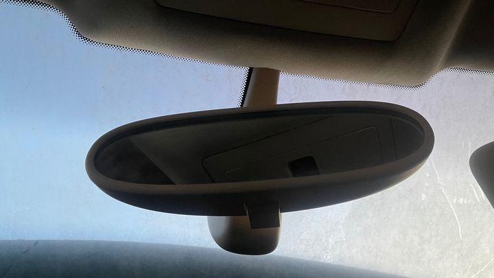 Rear view mirror - 2014 Audi Q3 SPORT