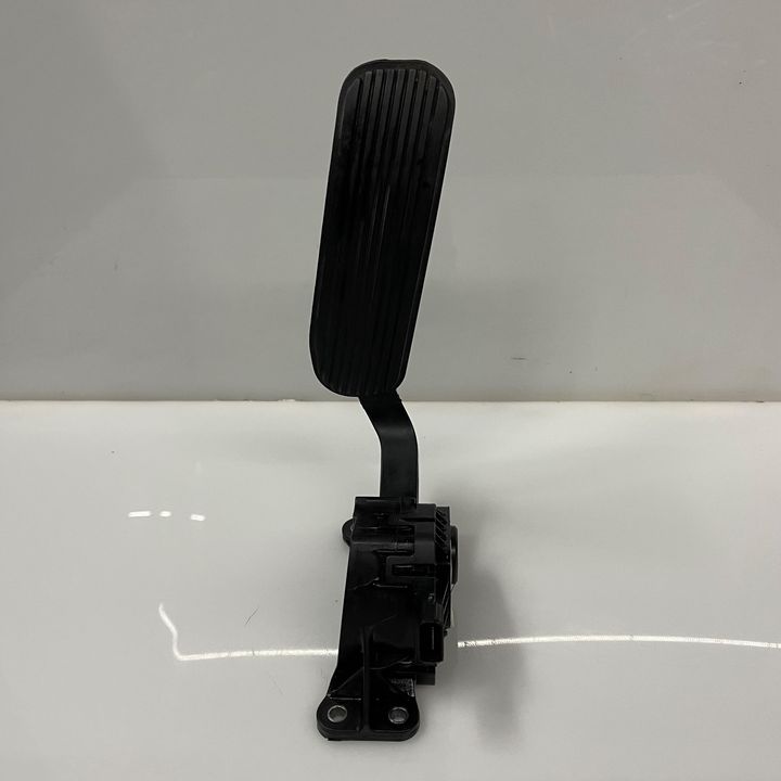 Accelerator pedal - 2017 Ford Explorer