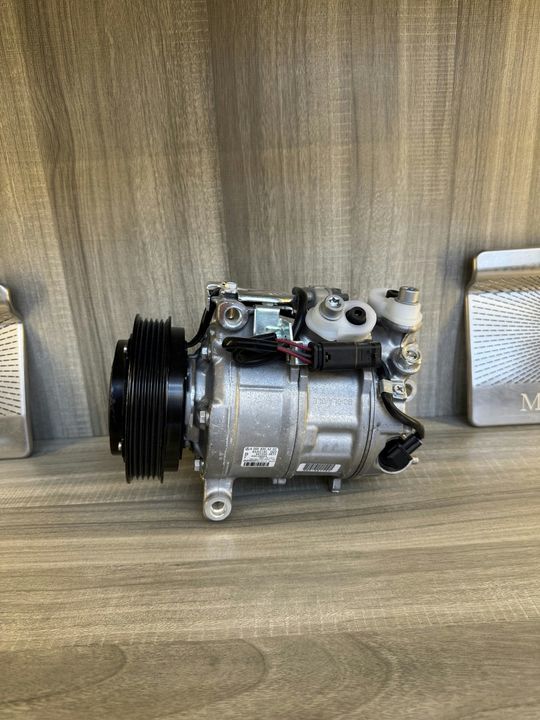 Mercedes-Benz  AC Compressor A0008304202