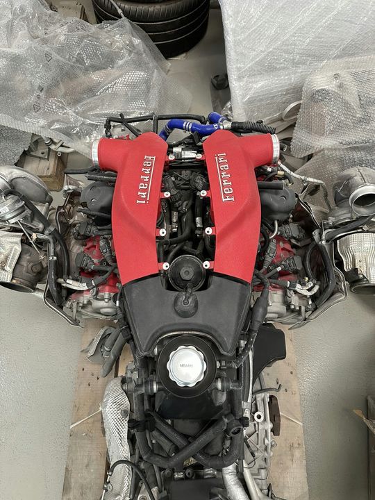 Ferrari F8 F488 PISTA Twin-Turbo V8-  Engine assembly gearbox