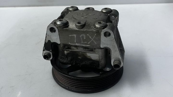 Power steering pump - 2015 Jaguar XF