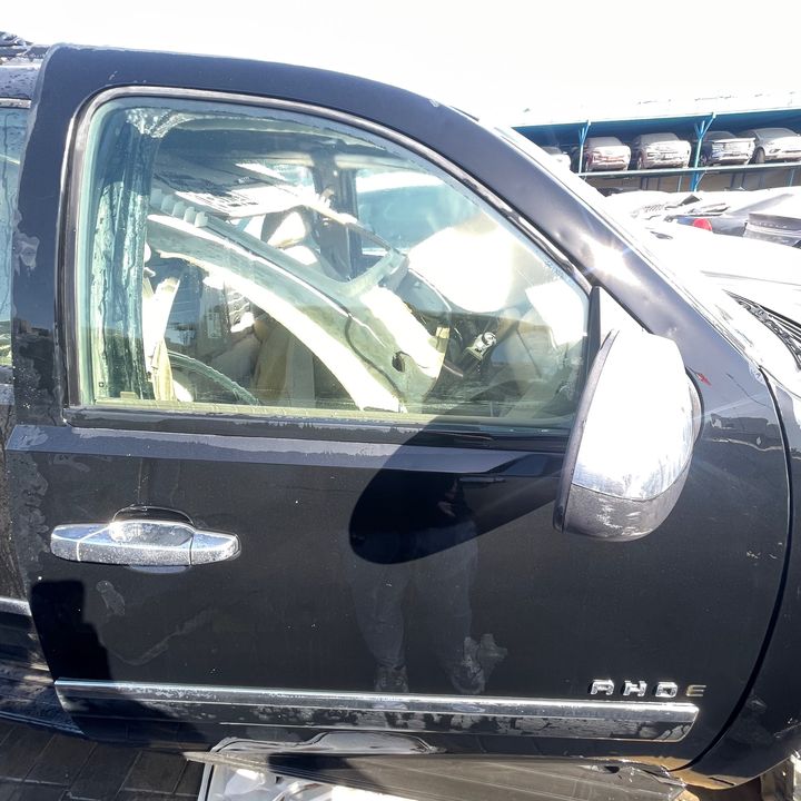 Door (RHF) - 2010 Chevrolet Tahoe LTZ 1/2 ton
