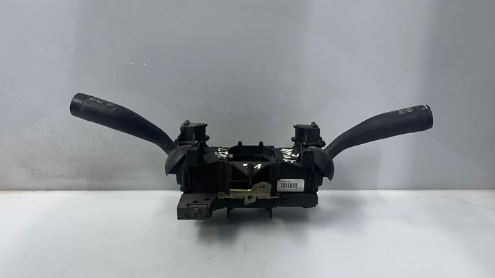 Column switch - 2005 Volkswagen Touareg