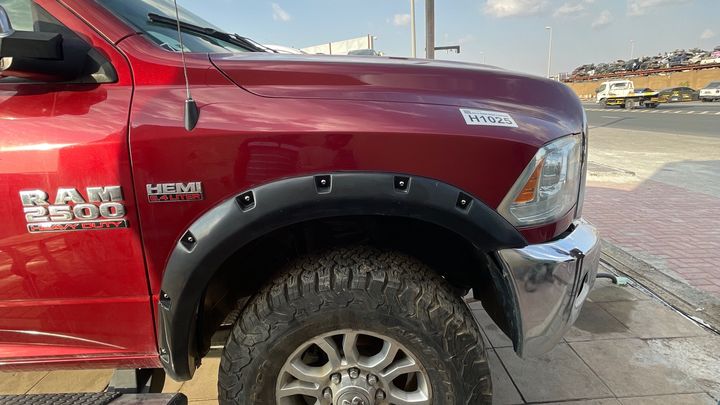 Fender (RHF) - 2015 RAM 2500 Laramie